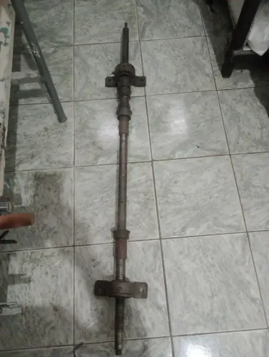 Eixo de 1,30 com 2 mancais a venda 