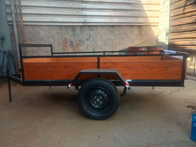 Carretinha carreta fazendinha carrocinha reboque engate