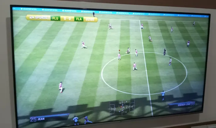 Xbox 360 slim - Videogame 250Gb + 2 Controles + Jogo original - Em até 10x