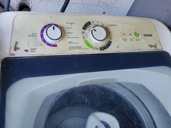 Vende-se para retirada de peças está só centrifugando