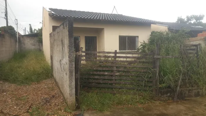 Alugo casa em Santa Lúcia/Águas Lindas2 dorm
