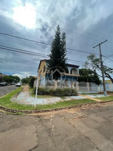 SOBRADO NA VILA PLANALTO