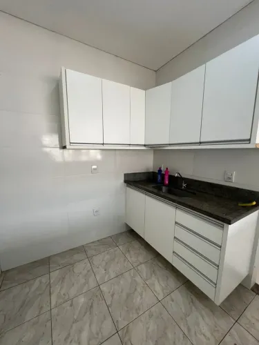 Imóvel para aluguel possui 98 metros quadrados com 3 quartos em Centro-Sul - Cuiabá - MT