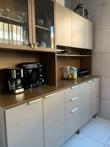 VENDE SE ARMÁRIO DE COZINHA