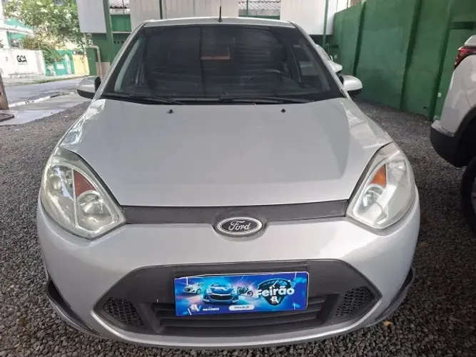 Ford Fiesta Sedan SE 1.6 8V Flex 4P 2014