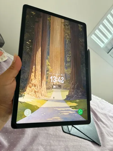 Tablet Samsung galáxia + caneta s pen + capa original