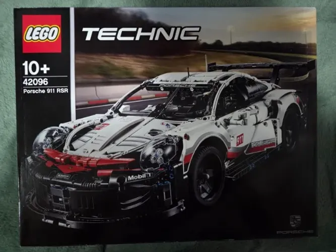LEGO Technic Porsche 911 RSR