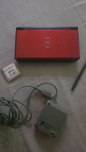 Nintendo DS Lite Vermelho com R4