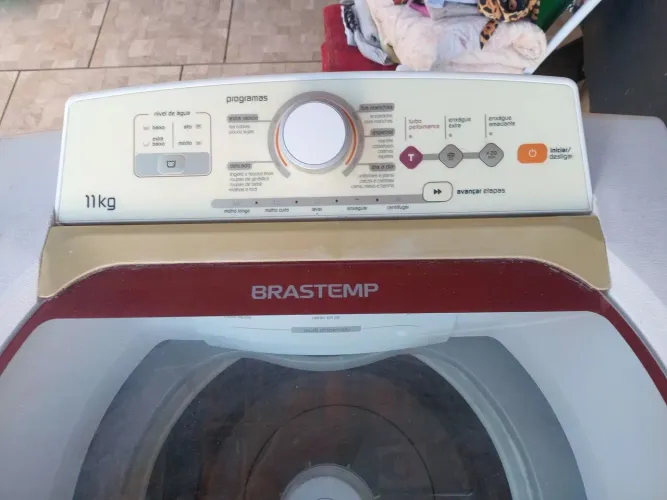 Maquina de lavar 11 kg Brastemp
