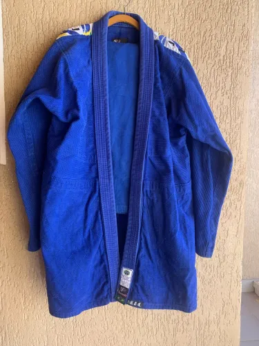 Vendo Kimono para Judô. Tamanho 4.