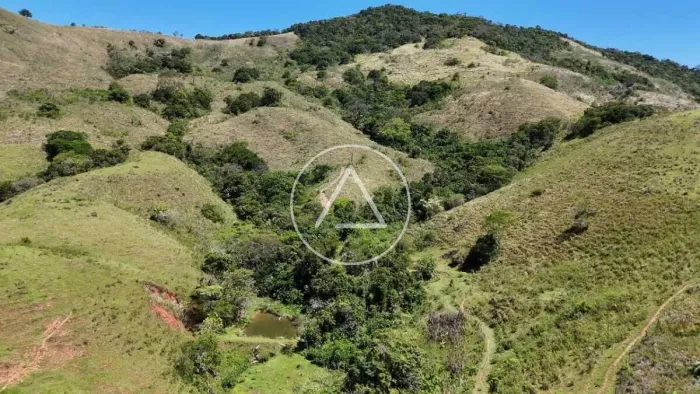 Atlântica Imóveis tem excelente Sítio à Venda na Areia Branca, Macaé/RJ.