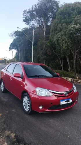Toyota Etios XLS Sedan 1.5 Flex 16V 4P Mec. 2013