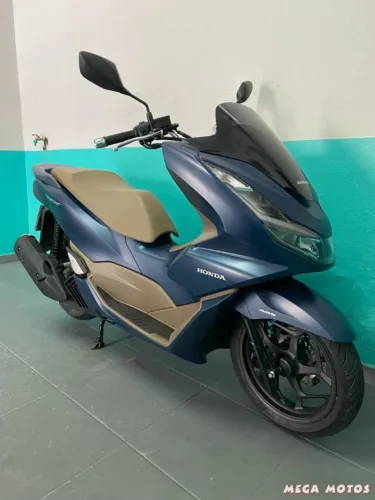 Honda Pcx 160 Dlx 2023/2023 c/24.300 Km