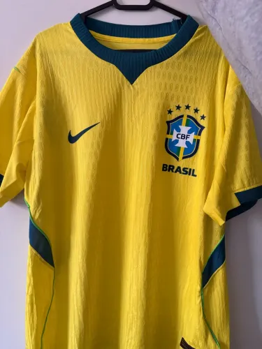 Camiseta Brasil modelo 2026 