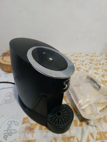 Cafeteira Espresso Touch Preta Automática - TRES 3 Corações