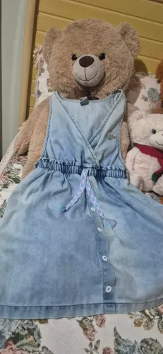 Vestido Alphabeto Jardineira