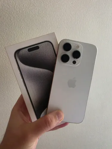 IPHONE 15 PRO 256GB - EXCELENTE