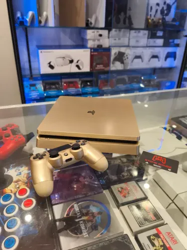 PS4 edição god semi-novo em perfeito estado 