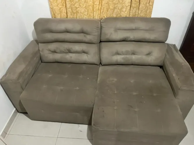 Sofá Retrátil e Reclinável com Chaise - Ótimo para Sala!