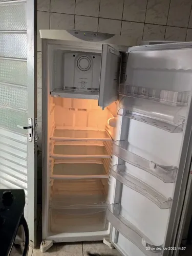 Geladeira Frost Free