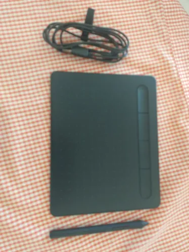 Vendo uma Mesa Digitalizadora Wacom Intuos $250,00