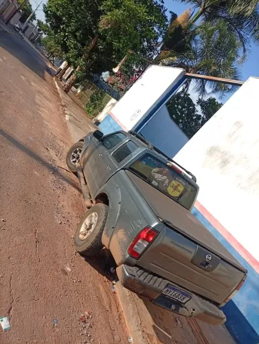 Nissan Frontier Se/se Strik/one CD 4X4 2.8 Dies 2003