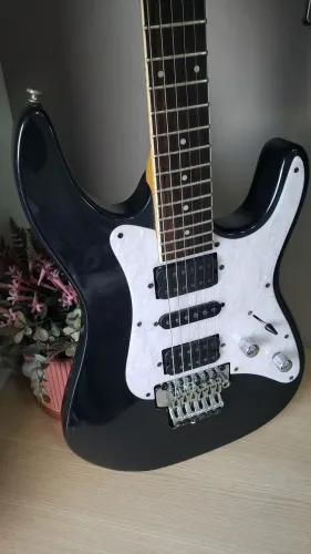 Guitarra Washburn Wg530