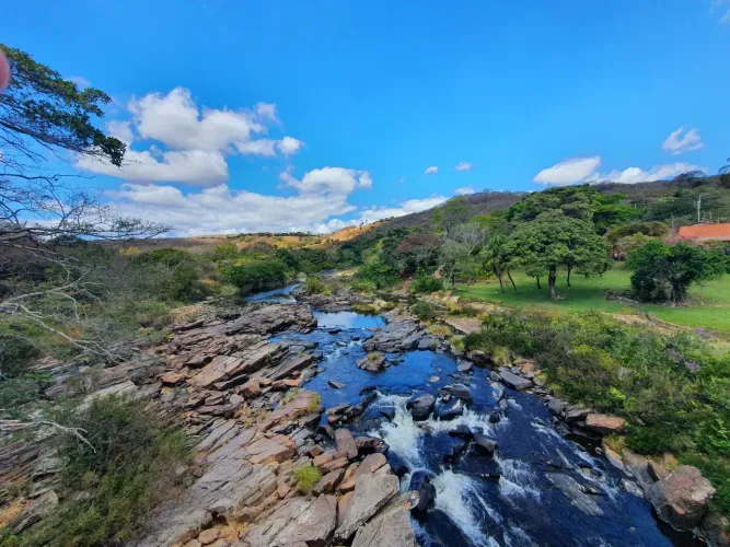 Áreas 20.000m2 para Pousadas em Condomínio na Serra a 4min da Cachoeira Grande
