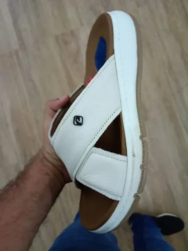 Sandália masculina de couro legítimo pegada original n38 por apenas 160 reais