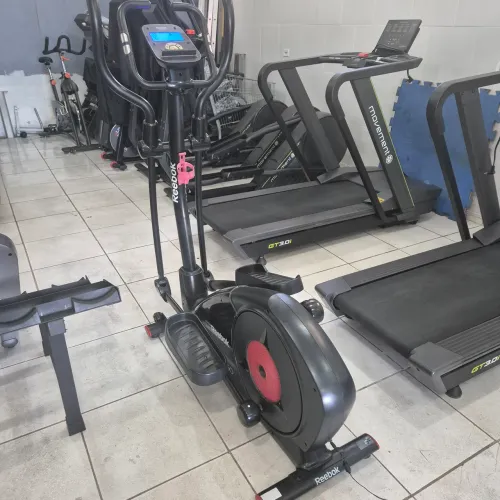 Elíptico Reebok semi novo