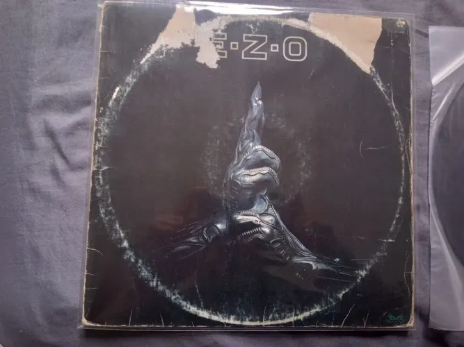 Vinil E.Z.O