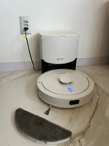 Robô aspirador Kabum Smart 900 - Autolimpante