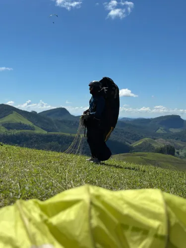 Equipamento completo de parapente 