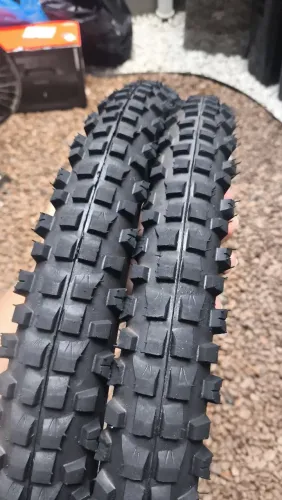 Pneu Stout PAR aro 26 para bicicleta