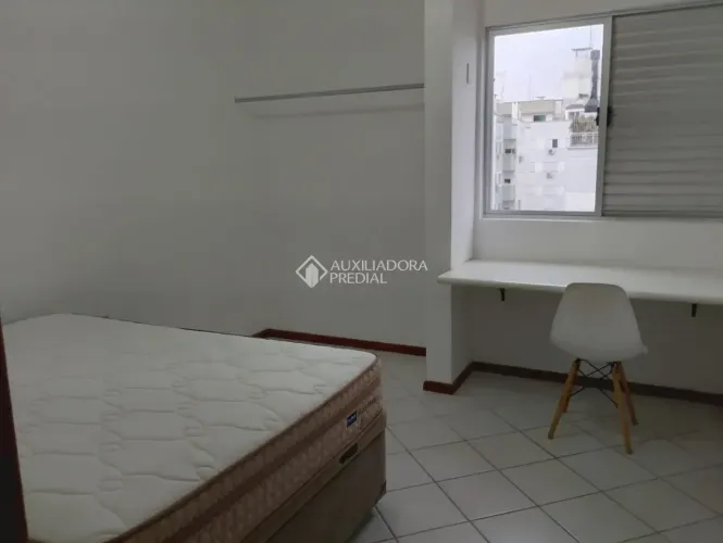 Apartamento de 1 dormitorio na Carvoeira