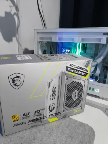 Fonte MSI MAG branca 850w