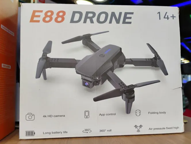 Drone E88