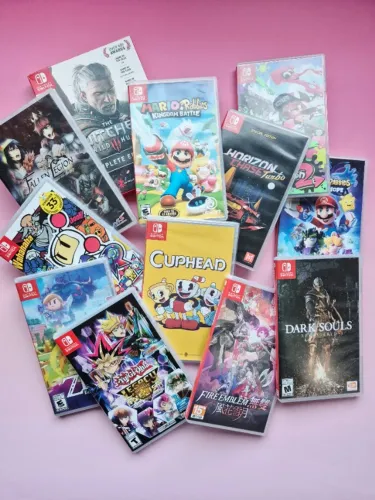 Estoque com diversos jogos mídia física de Nintendo Switch