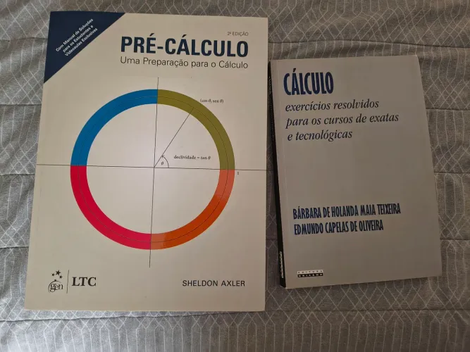 Dois livros cálculo e pré cálculo