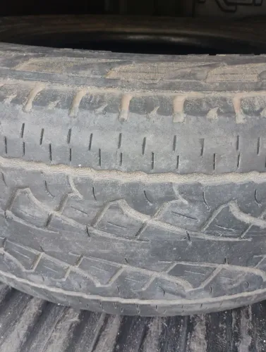 Pneus aro 17 265/ 65