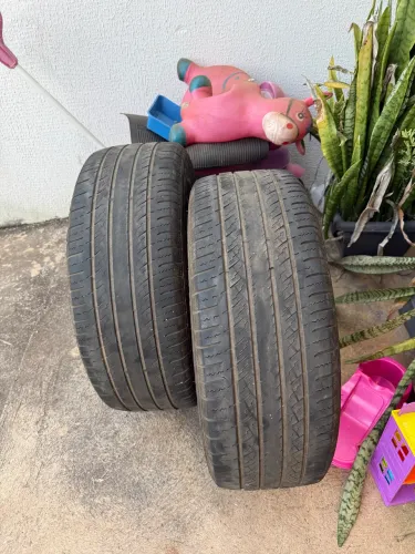 Vendo 2 pneus