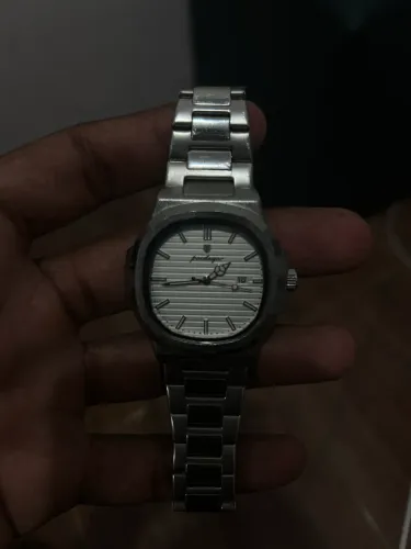 relógio poedagar cinza