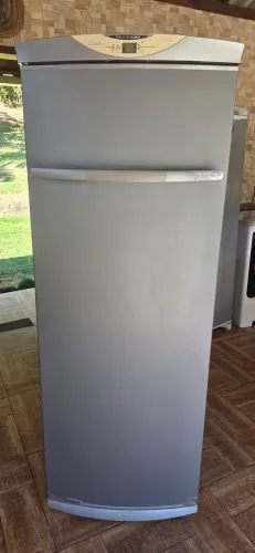 Freezer Vertical Brastemp Frost Free 276L - Em bom estado (110V)