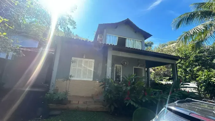 Sobrado para venda possui 16500 metros quadrados com 2 quartos em Apara - Mangaratiba - RJ