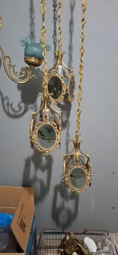 Lustre pendente antigo.