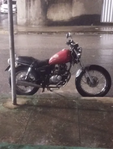 Vendo intruder 125 