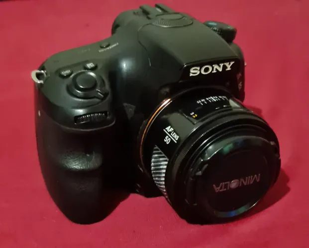 CÂMERA SONY SLT A65 + 3 LENTES