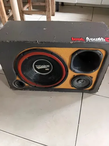 Vende se som automotivo 