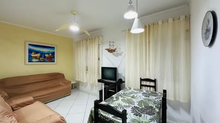 Apartamento Lado Praia à Venda na Enseada no Guarujá | QVist
