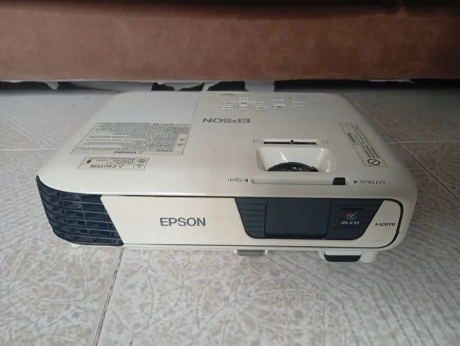 Projetor EPSON 3600 lumens